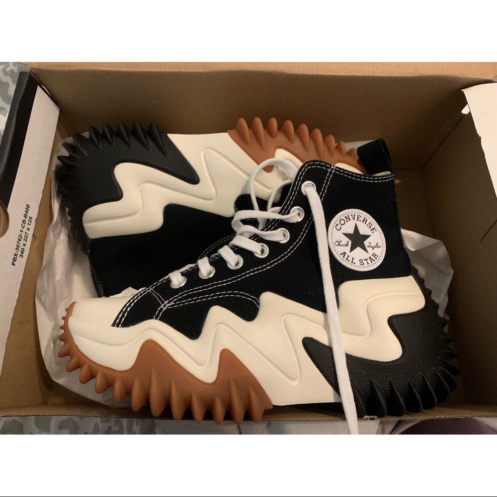 Converse Run Star Motion